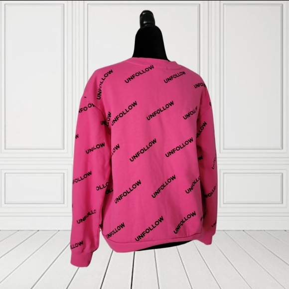 NWOT/  Forever 21 Sweatshirt - Picture 2 of 5
